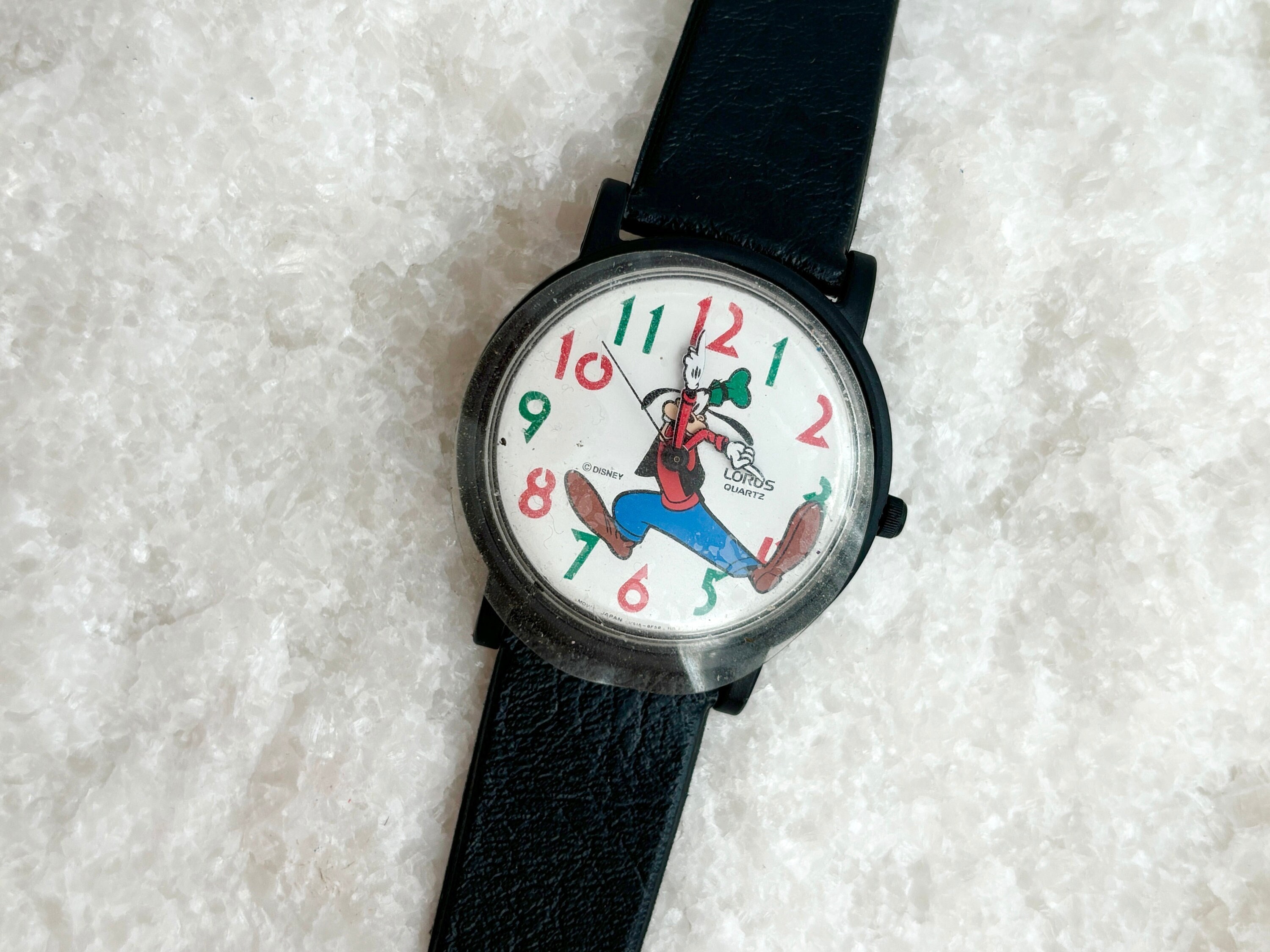 Vintage Lorus by Seiko Walt Disney Collectible Goofy Quartz Unisex Wristwatch w/ Leather Strap - WORKS