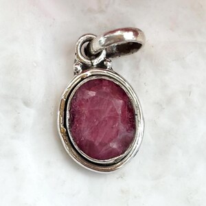 Oval Red Ruby Faceted Minimalist Gemstone Sterling Silver 925 Vintage Pendant | Charm