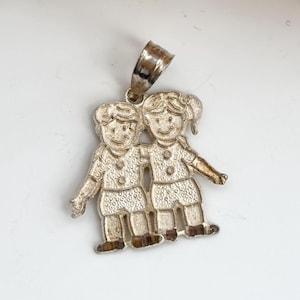 馬と馬車の手彫り925スターリングシルバー製、小さなフィギュアが