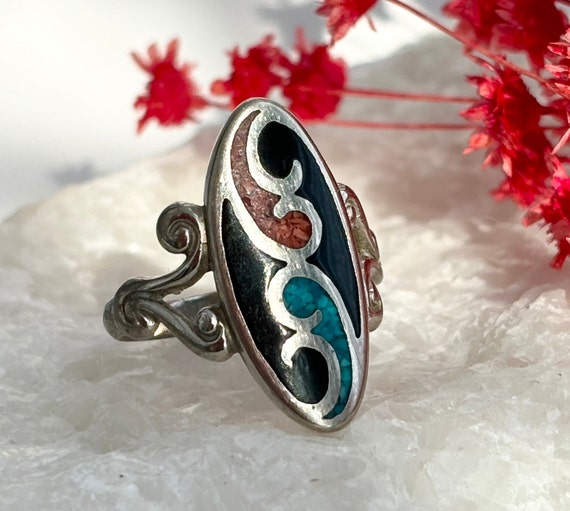 Native American Center Flipping Medallion Vintage Inlay Turquoise Sterling Silver Ring Native American Center Flipping Medallion Vintage Inlay Turquoise Sterling Silver Ring