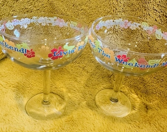 2 copas de cóctel Margaritaville Livin for the Weekend con tallo Margarita floral