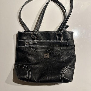 Bolso de mano de cuero negro con doble asa para mujer de Stone Mountain Night Out