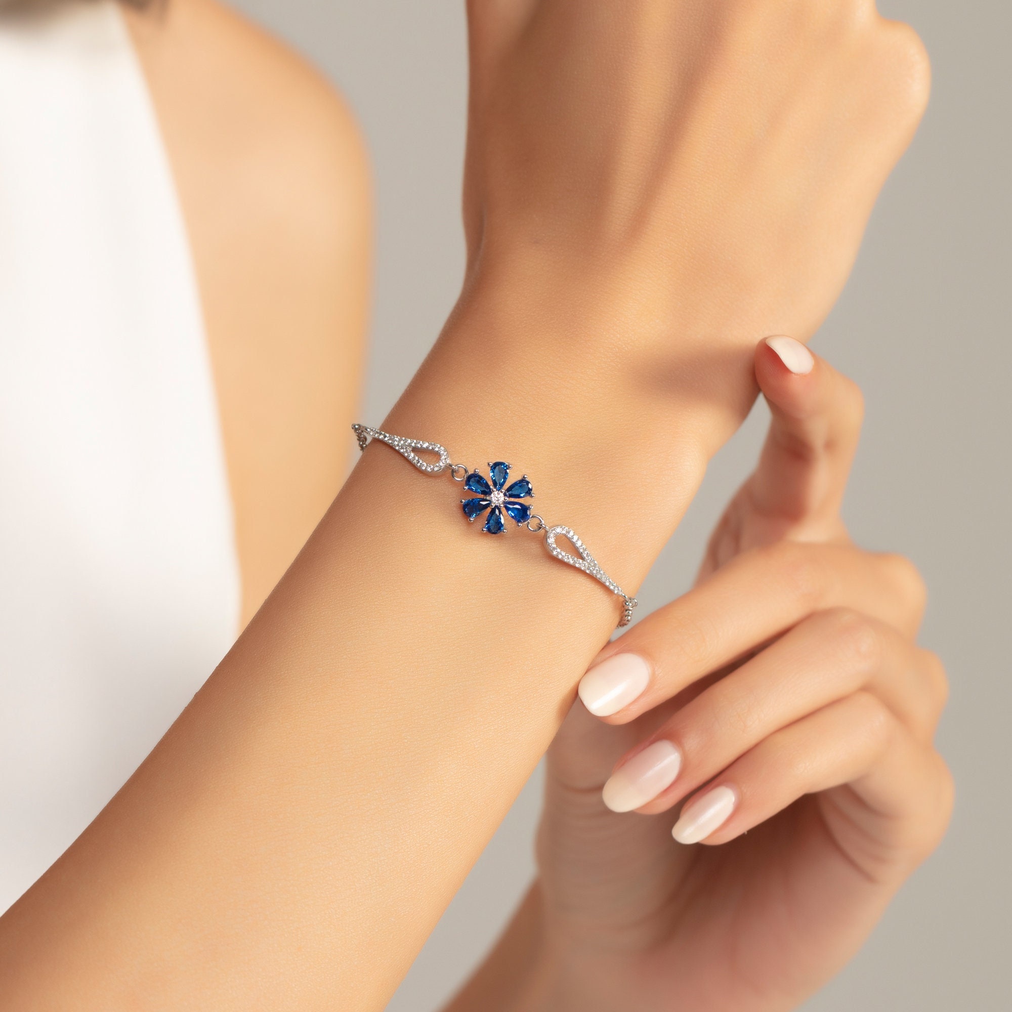 Blue flower sale bracelet