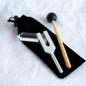 4096C Tuning fork with Clear Quartz Point Crystal