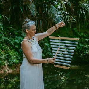 Equilibrium Swinging Chimes - Instrument leczniczy dźwiękiem 432 Hz - Ręcznie wykonany w Australii - 5 skal