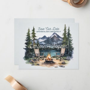 Salva la data del matrimonio in campeggio Pini Sedie Adirondack Modello stampabile per salvare la data del matrimonio Modello rustico per salvare la data del matrimonio