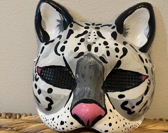 Snow leopard themed cat mask