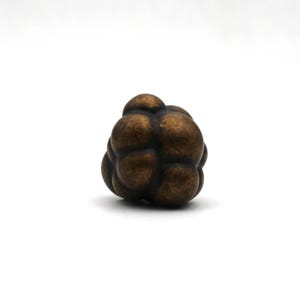 Antique Bronze Cluster Furniture Knob – Vintage Decorative Cabinet Drawer Pull – 28mm