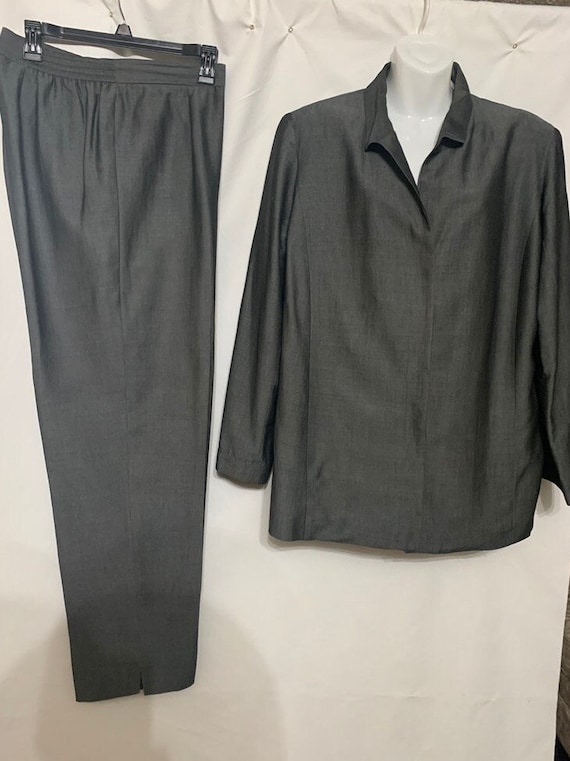 Size 14 Pants Suit, Women Pant Suit, Liz Claiborne , for Business