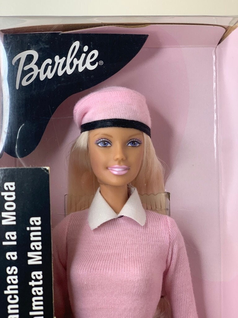 Roupa Barbie Moda Crochê 2 Vestidos + 2 Chapéus + 2 Bolsas