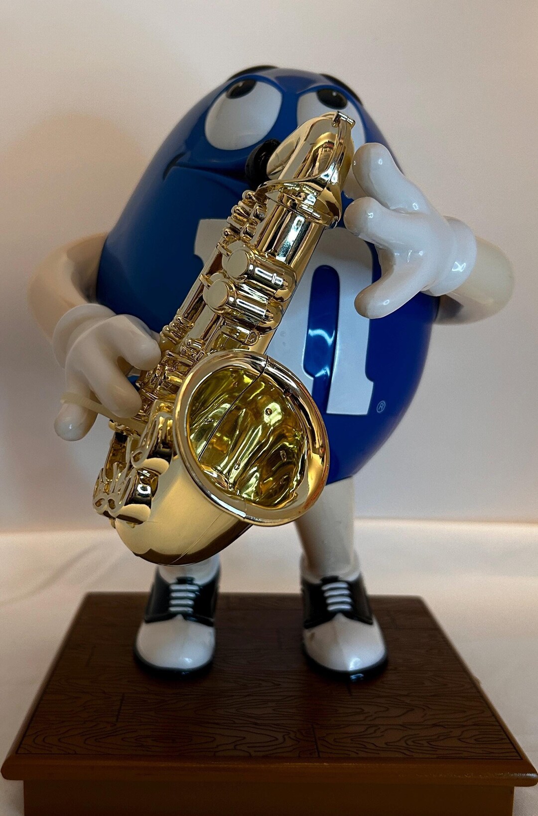 m&m's エムアンドエムズ キャンディディスペンサー ブルー サックス il_1080xN.6269224672_rh1a.jpg