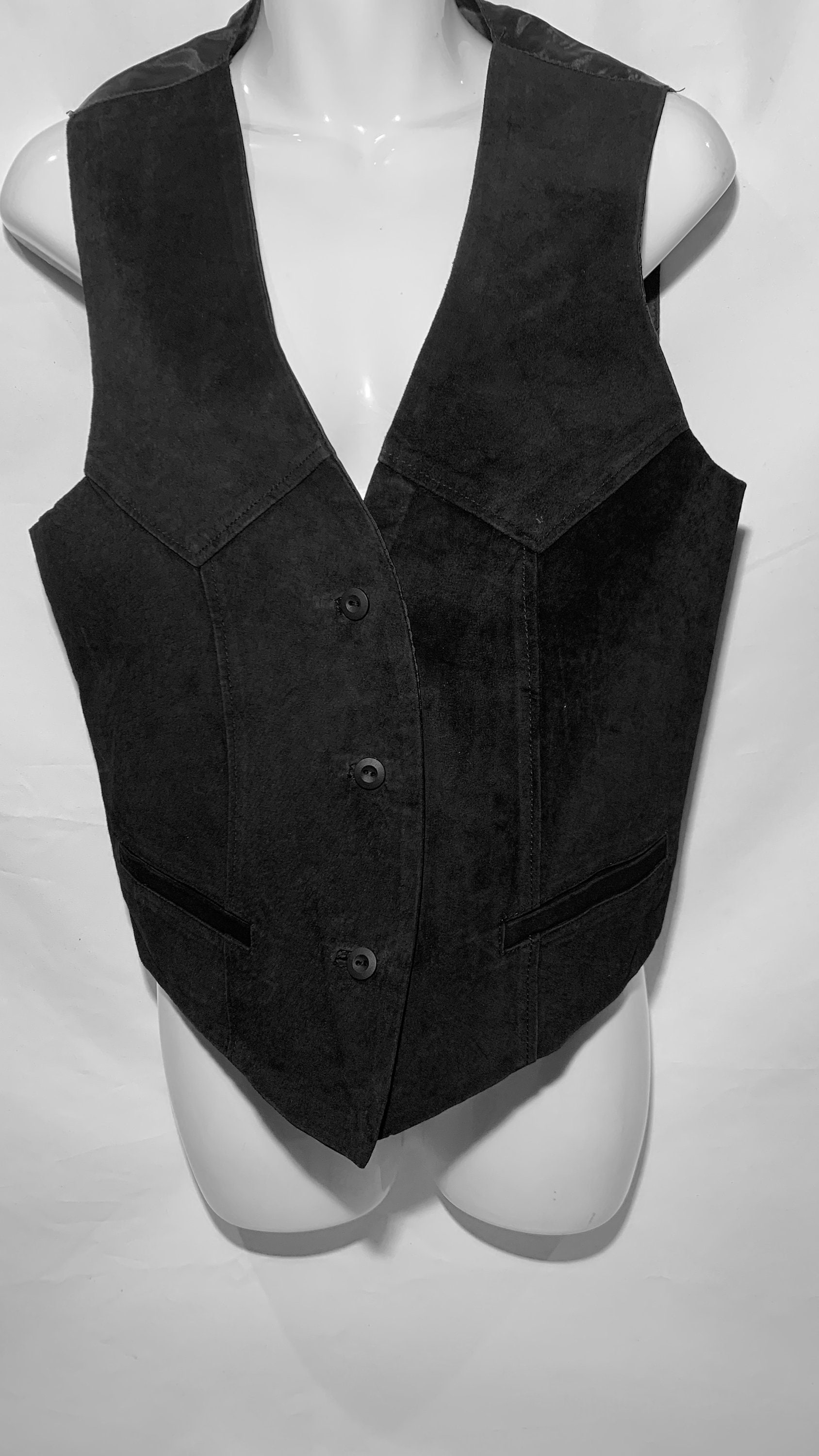 Leather Black Suede Vest, wear with shirts or without, New, excellent condition, Unisex vest. Leather Black Suede Vest, wear with shirts or without, New, excellent condition, Unisex vest.