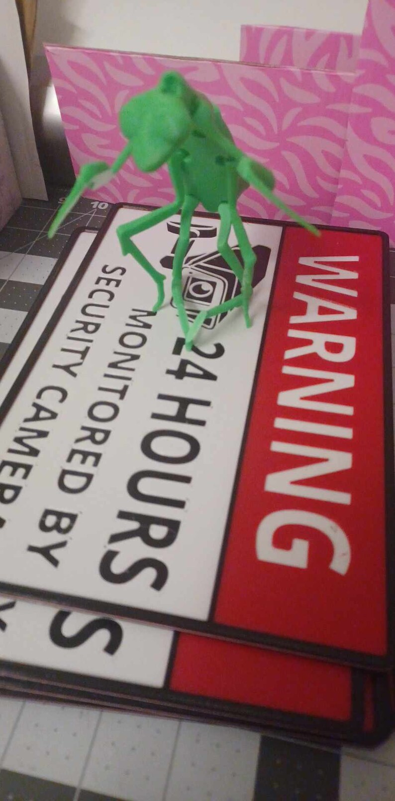 Mantis Warning Display Camera Security Surveillance Sign / Warning Camera Sign/ Property ...