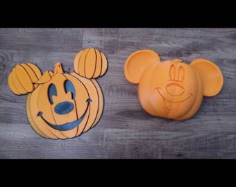 Mickey mouse pumpkin decor