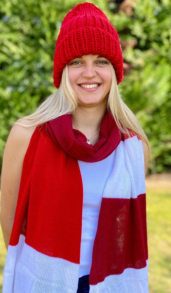 Handmade Knit Wool Hat and Scarf Set: Burgundy Red Merino  display picture 3