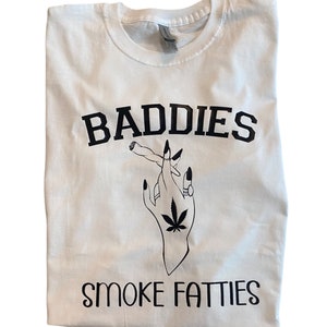Los malos fuman camiseta gorda, 420, 420friendly, cannamom, stoner, smoker, toker, flower,