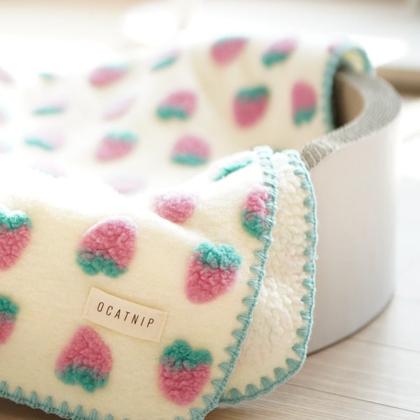 Strawberry Puff Blanket