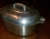 Ventage cast aluminum Wagner ware Magnalite Roster Dutch oven 4265