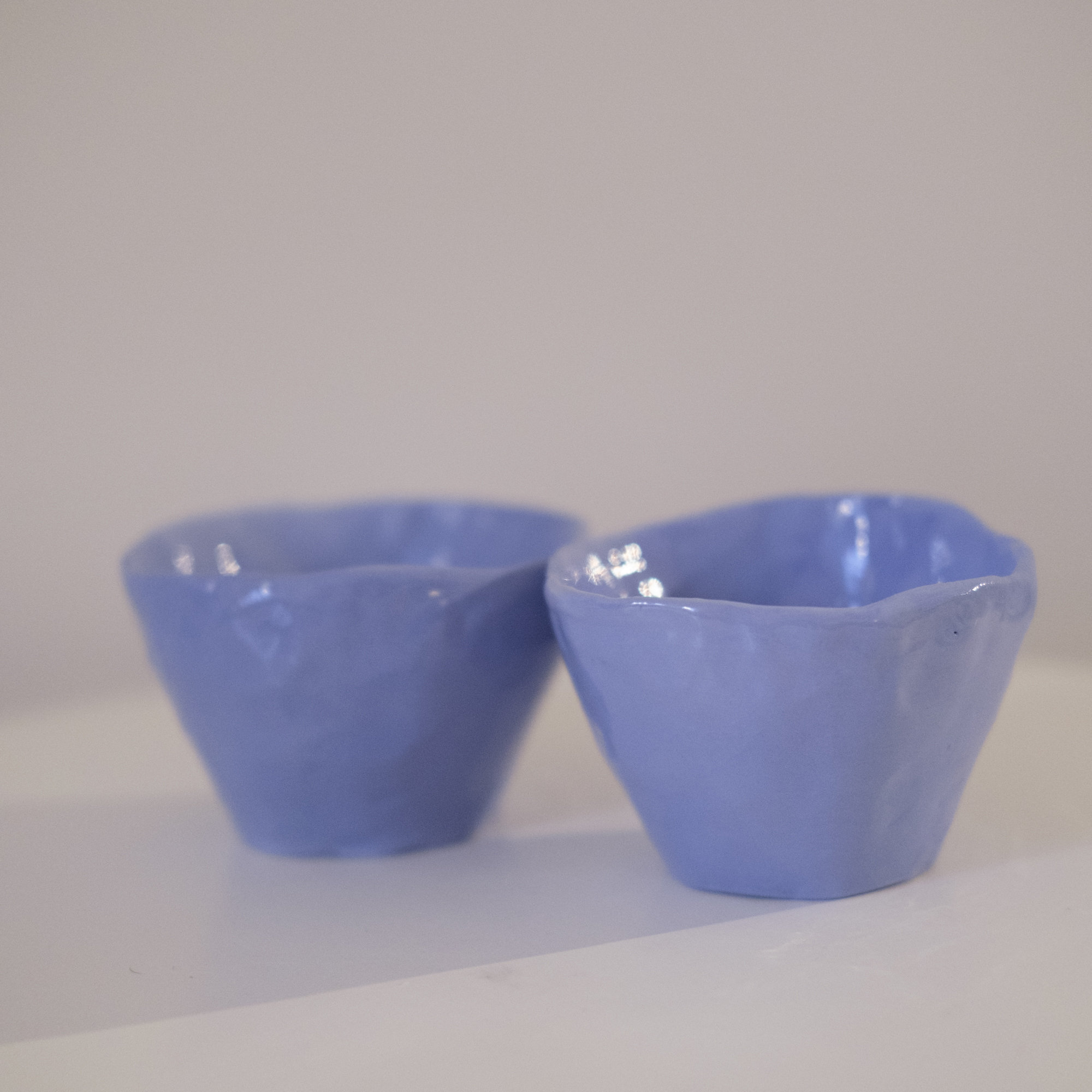 Duo de Petites Tasses en Faïence Bleue