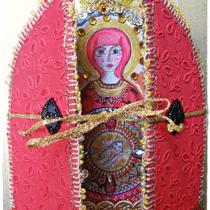 Altar de viaje de Nuestra Señora del Signo, tríptico María Adoración, María Dolor, hecho a mano, pequeño santuario mariano, altar de la casa santa imagen
