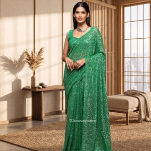 Sari verde Rama per matrimonio: abito tradizionale con paillettes e ricami per donna