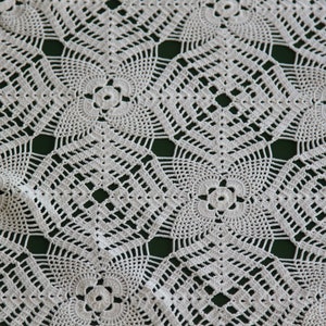 handcrafted lace rectangular tablecloth image 4