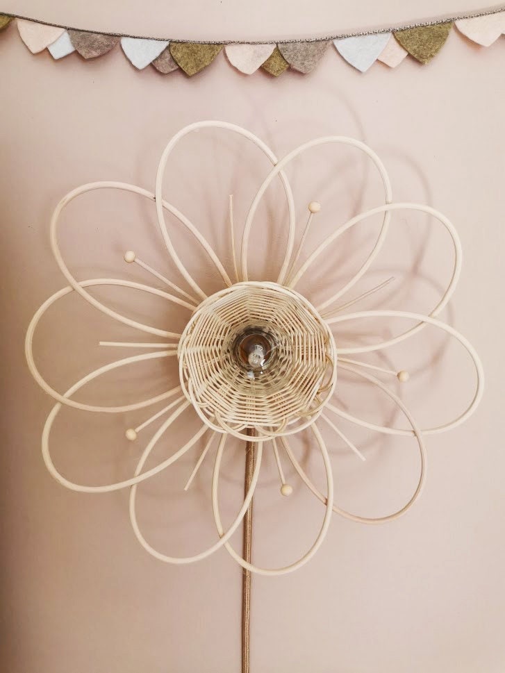 Suspension/Applique Fleur en Rotin Aster