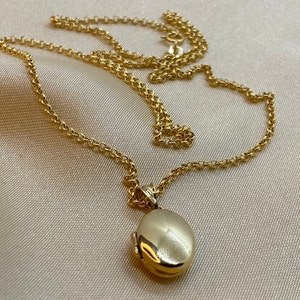 14k Solid Gold Oval Locket Necklace - 19.5 inch Fine Chain