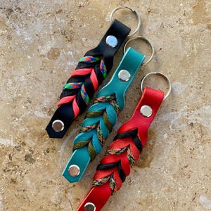 Leder Schlüsselanhänger in verschiedenen Farben