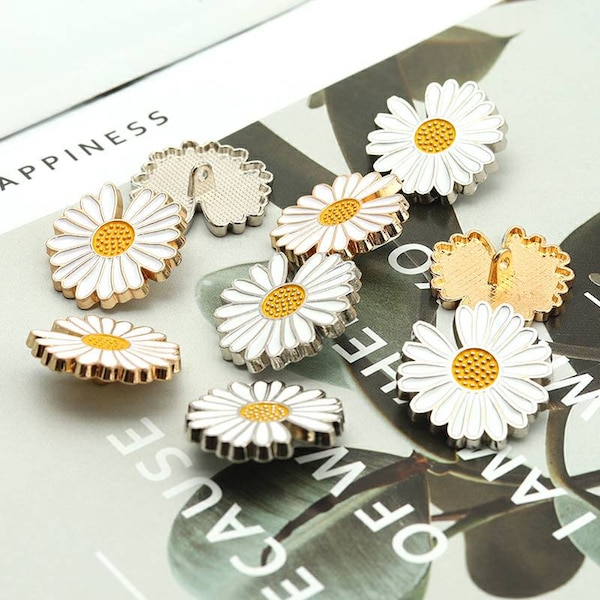 12 Pcs Metal Enamelled Petal Drop Daisy Buttons with Shank, Unique Buttons for Sewing and Crafts - 20L to 48L
