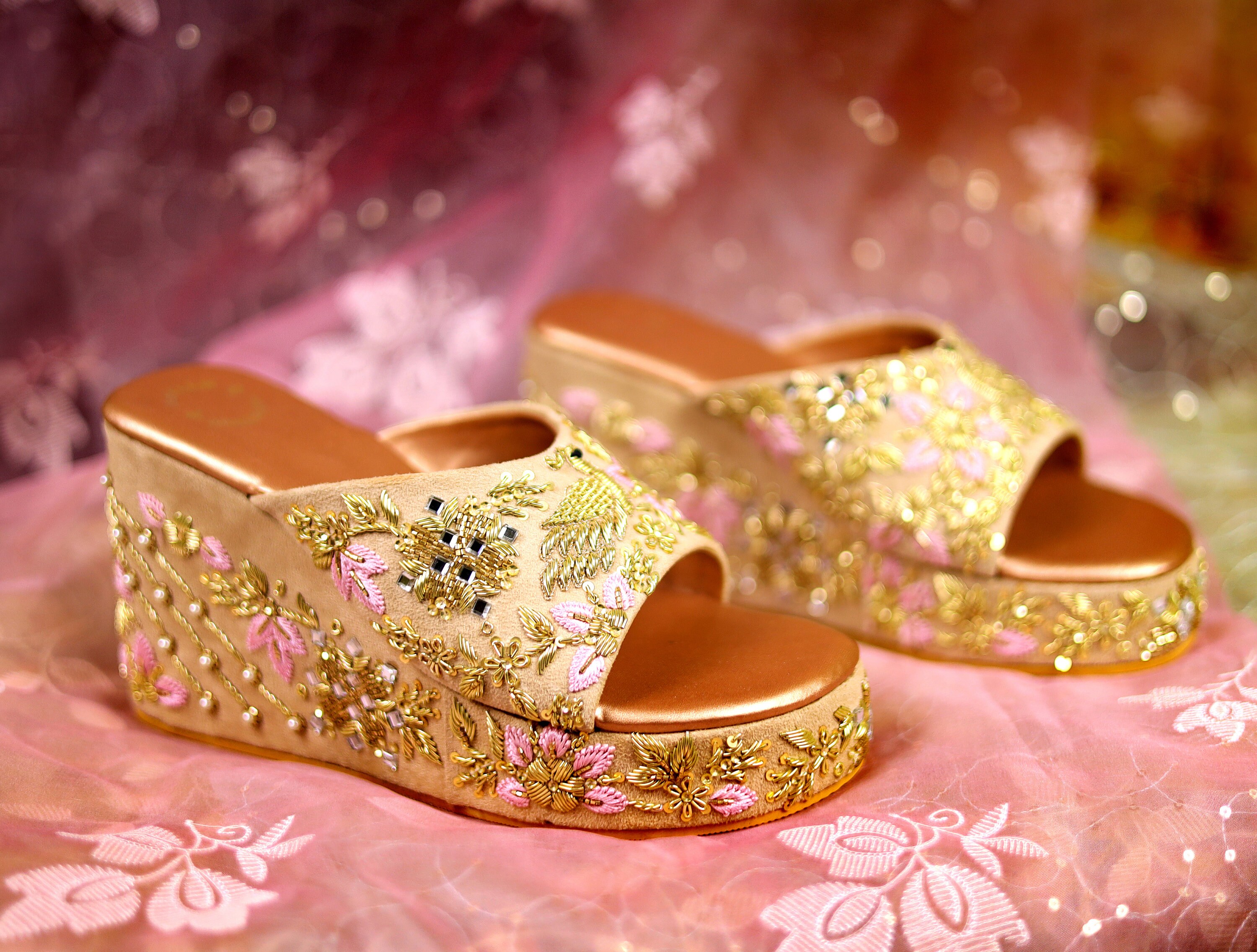 womens sandals peacocks