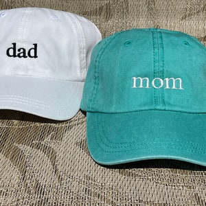 Gorras de béisbol para mamá y papá, sombreros de anuncio de embarazo, juego de 2 gorras de estilo vintage teñidas con pigmentos, gorra clásica para papá imagen 7