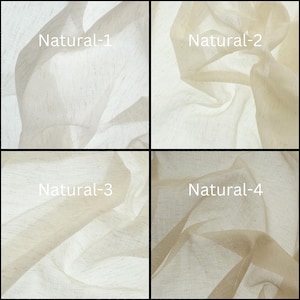 Pode incluir: Quatro amostras de tecido natural em diferentes tons de branco e bege. O tecido &eacute; transparente e tem uma superf&iacute;cie ligeiramente texturizada. As amostras s&atilde;o etiquetadas como "Natural-1", "Natural-2", "Natural-3" e "Natural-4".