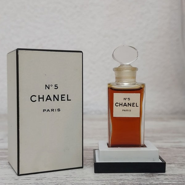 Chanel No 5 PURE PARFUM 7,5ml. Luxury item extremely rare vintage. Collection piece.