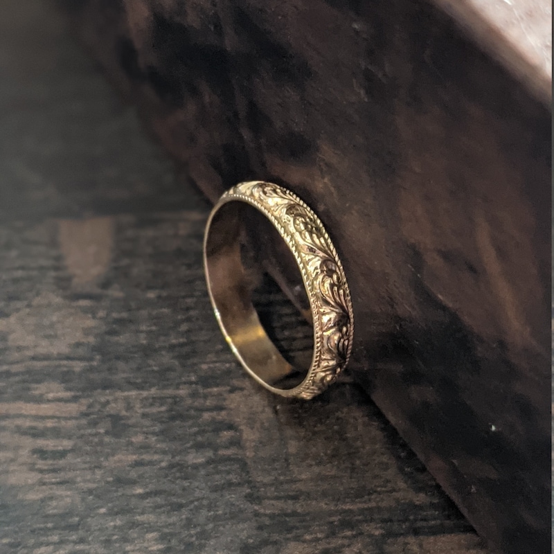 Scroll Engraved Ring - Etsy