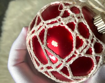 80s Vintage Set of 5 Crocheted Ball Christmas Tree Ornaments MCM