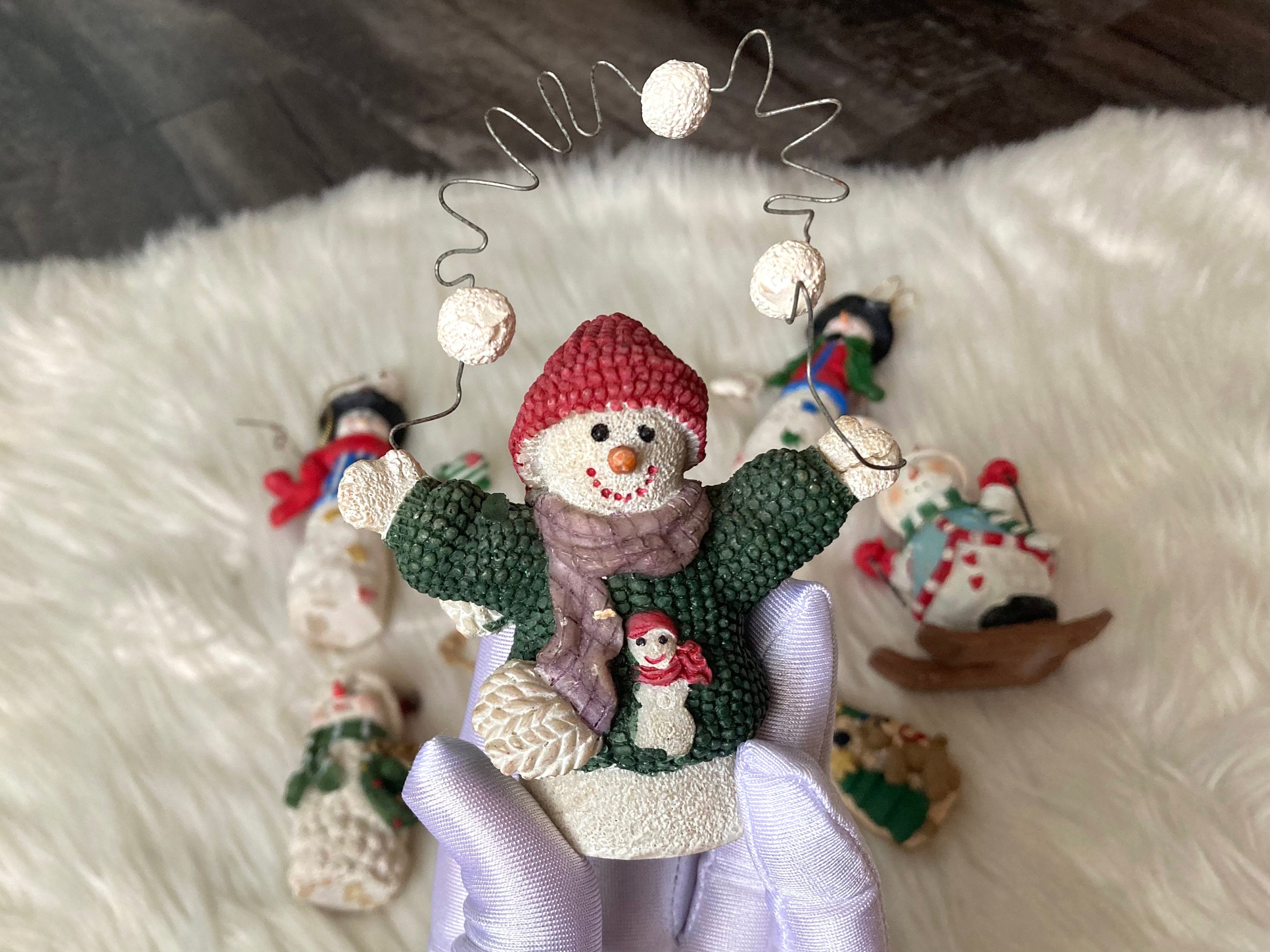 Snow Man - mama012345674 Mr Snowy - Retro 70s Snowman Christmas Jumper Blue