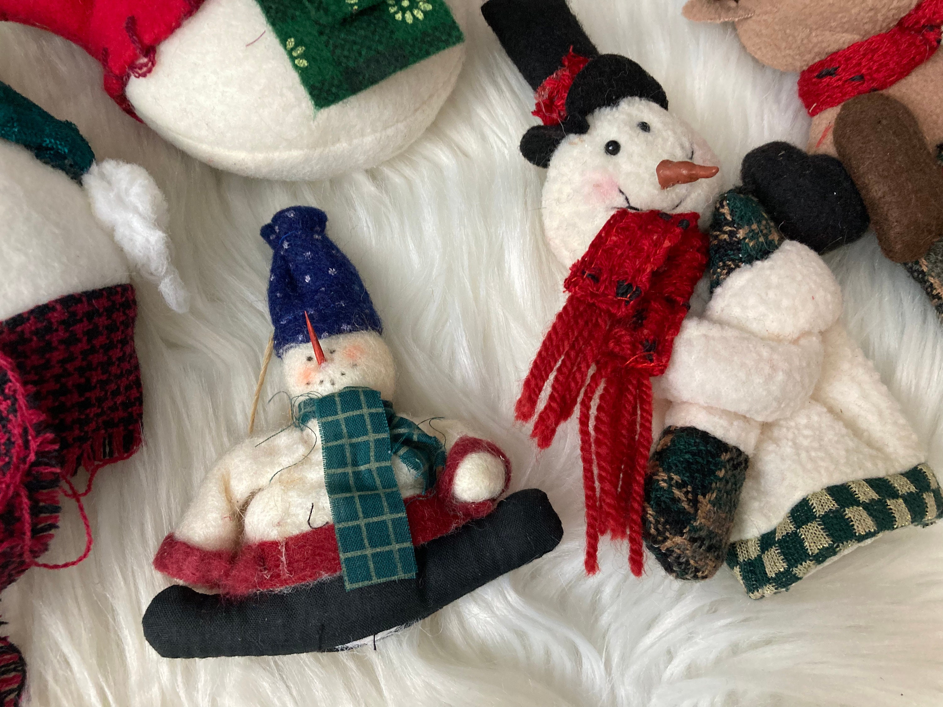 90s Vintage Set of 6 Snowman Christmas Ornaments Cute Kitschy Ornaments Standing Wine Toppers Retro Kitschmas Felt Decor Snowmen - Etsy 90s Vintage Set of 6 Snowman Christmas Ornaments Cute Kitschy Ornaments Standing Wine Toppers Retro Kitschmas Felt Decor Snowmen - Etsy