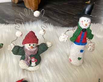 Snow Man - mama012345674 Mr Snowy - Retro 70s Snowman Christmas Jumper Blue
