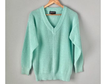 mint green pullover