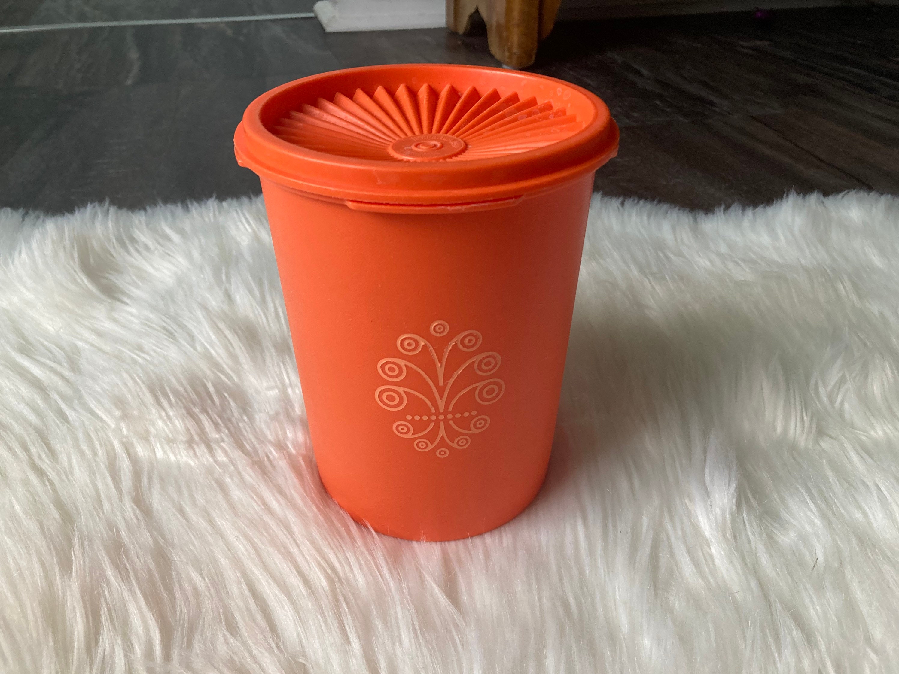 Vintage Tupperware Canisters With Orange Pressure Lock Lids Set of 2 GREAT  Condition 