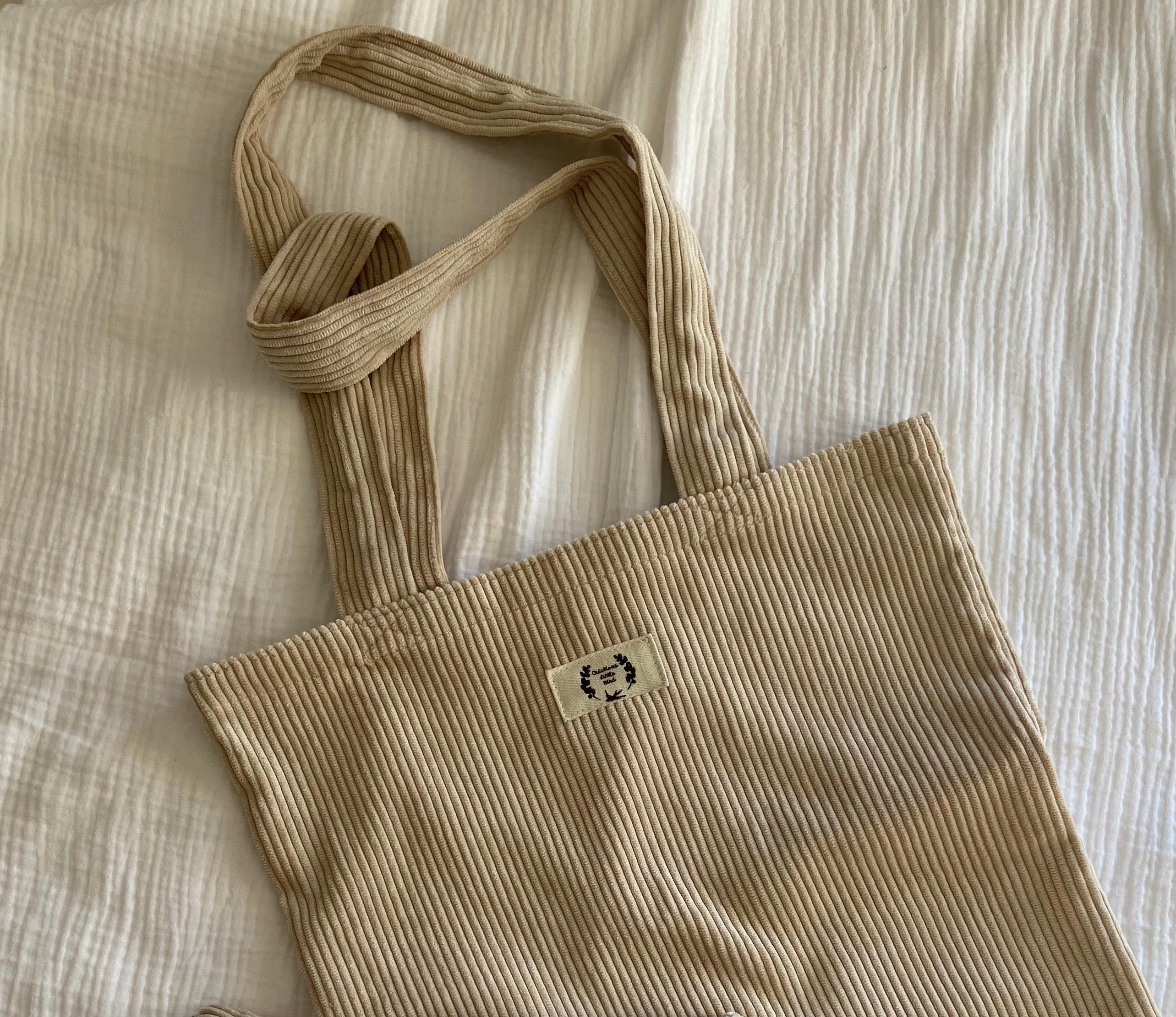 ★TOUT Y EST★ RB Corduroy Quilting Tote Bag Beige RBBGCC001 BDG Corduroy Tote Bag | Urban Outfitters