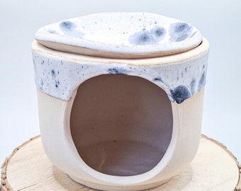 Hand-thrown fragrance lamp, incense burner, handmade ceramics, ceramic tealight holder