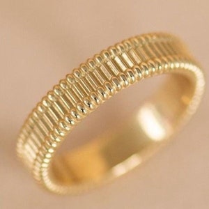Vertical Grooved Wedding Band, Solid 14k Gold Textured Ring, Unique Unisex Design for Everyday Wear, 3.5mm Dainty Gold Ring for Him or Her