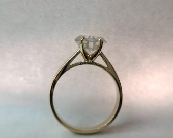 Anello da uomo solitario in oro bianco 18k con zircone. | GV Anello da uomo solitario in oro bianco 18k con zircone. | GV