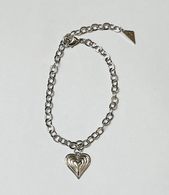 Beating Heart Charm Bracelet - image 3