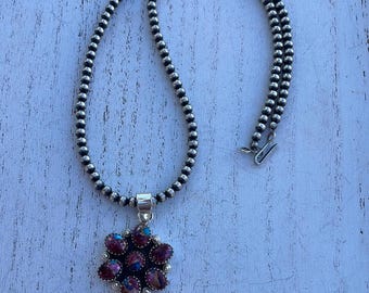 Handgemaakte sterlingzilveren en paarse droombloemclusterhanger