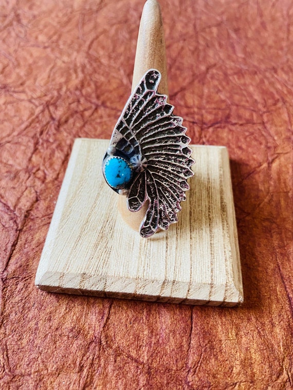 ナバホ族キングマンターコイズ＆スターリングシルバーインディアン