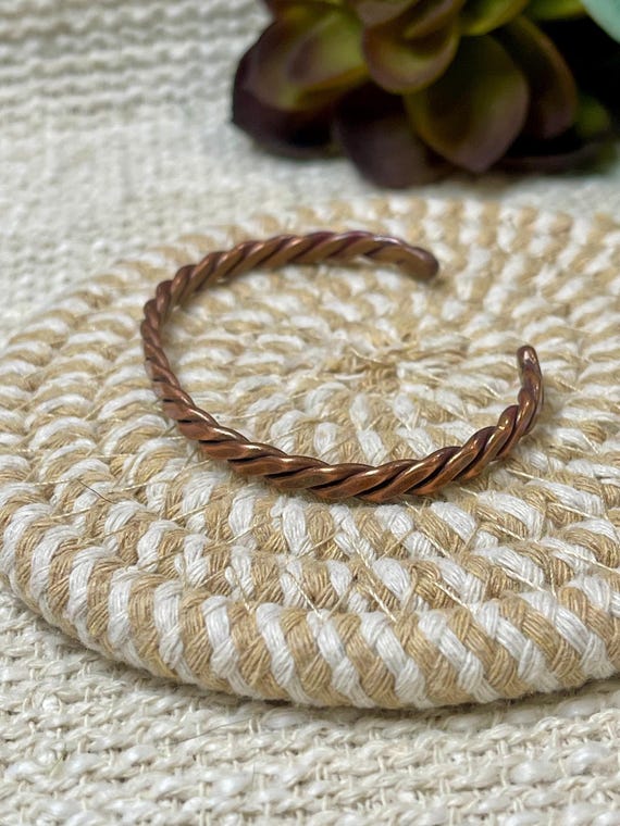 Vintage Handmade Copper Cuff - image 5