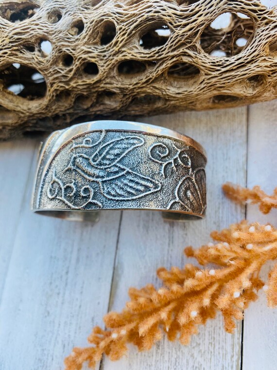 Vintage Navajo Sterling Silver Tufa Cast Hummingb… - image 3